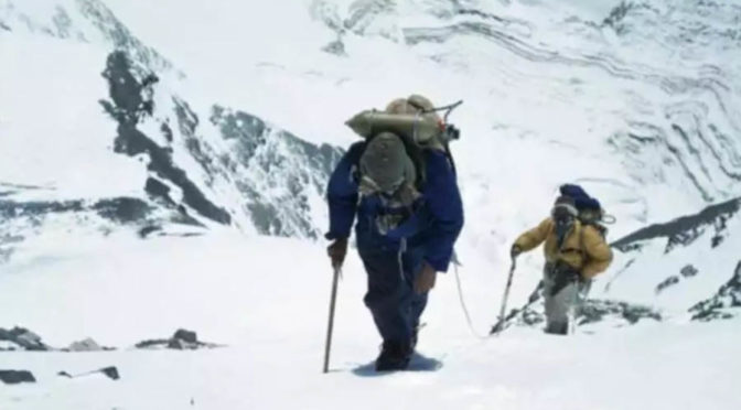 Everest: Del romanticisme de Hillary i Norgay de fa 66 anys, al circ comercial