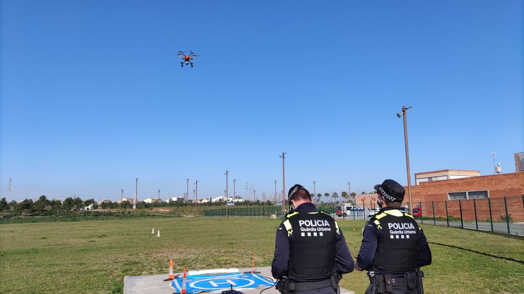 El nou dron que, a partir d'ara, prendrà imatges per la Guàrdia Urbana, s'ha presentat aquest matí.