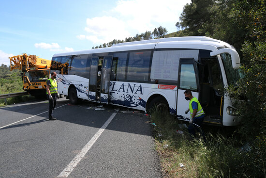 Autocar Plana accidentat