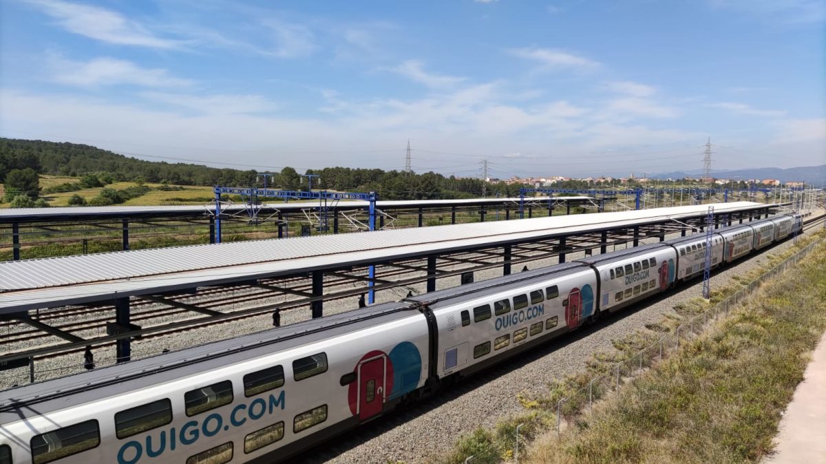 Tren Ouigo a l'estació del Camp de Tarragona