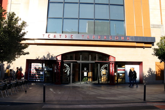 Pla general de la façana del Teatre de Tarragona