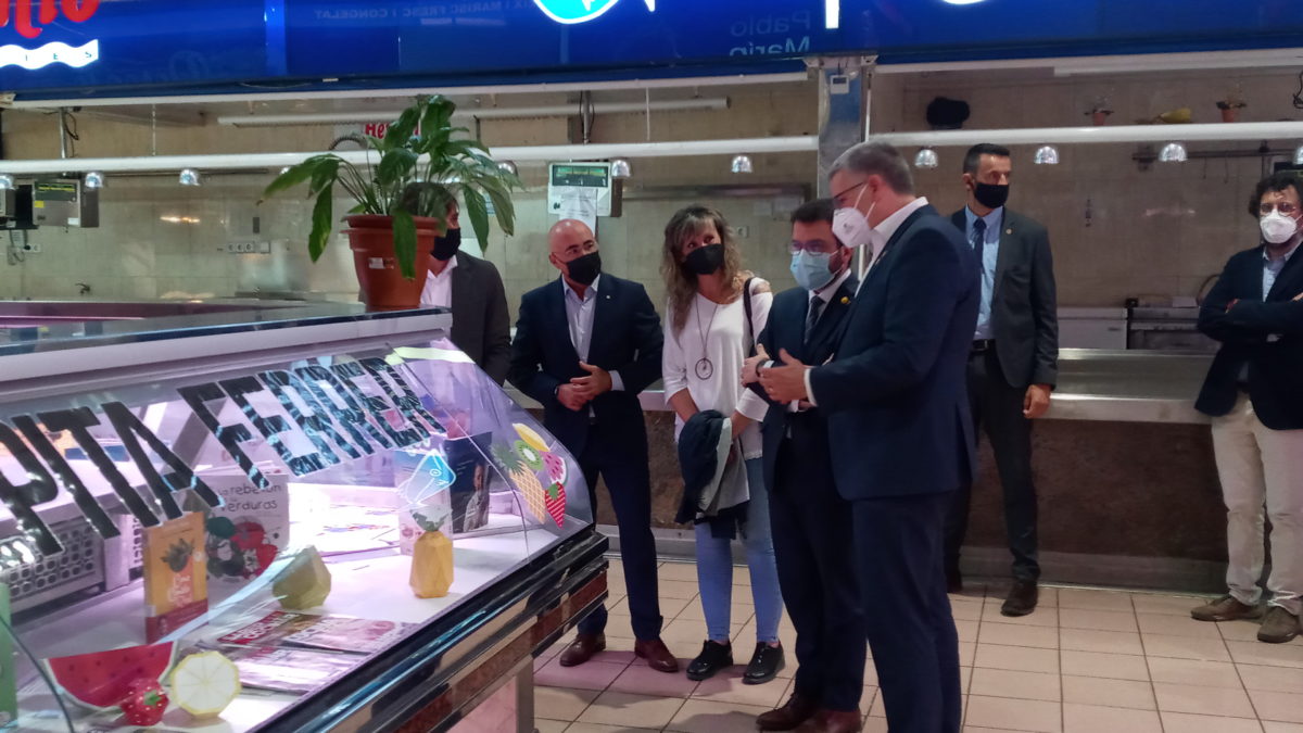 aragonès al mercat de torreforta amb ricomà