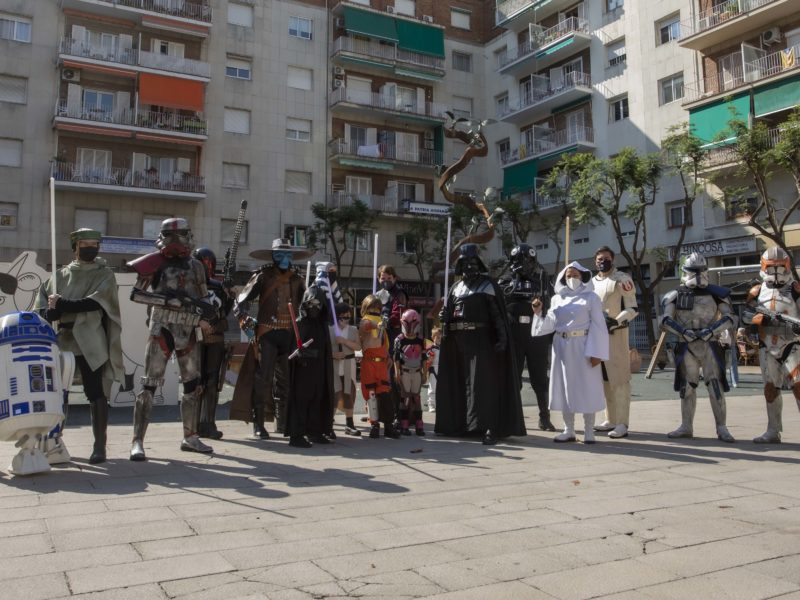 Personatges de la saga d'Star Wars a la plaça Verdaguer