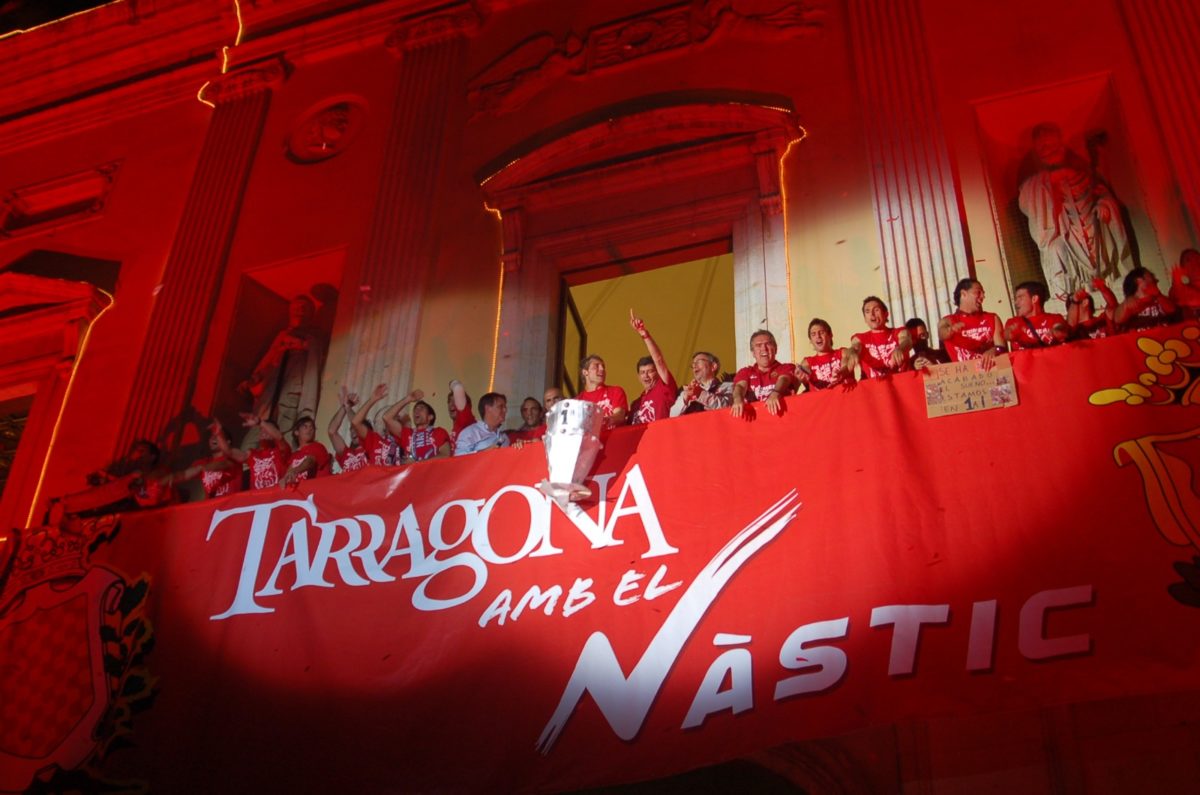 celebració ascens nàstic a primera plaça de la font