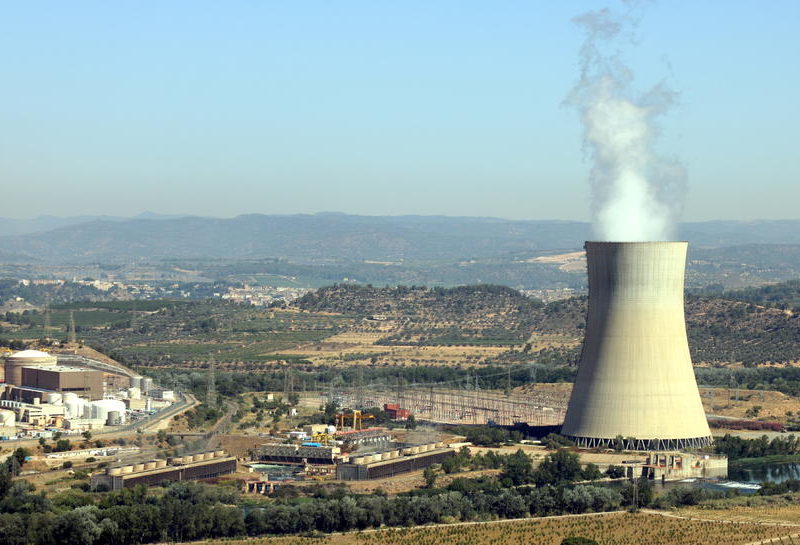 Pla general de la central nuclear d'Ascó, a la Ribera d'Ebre. Foto: ACN.