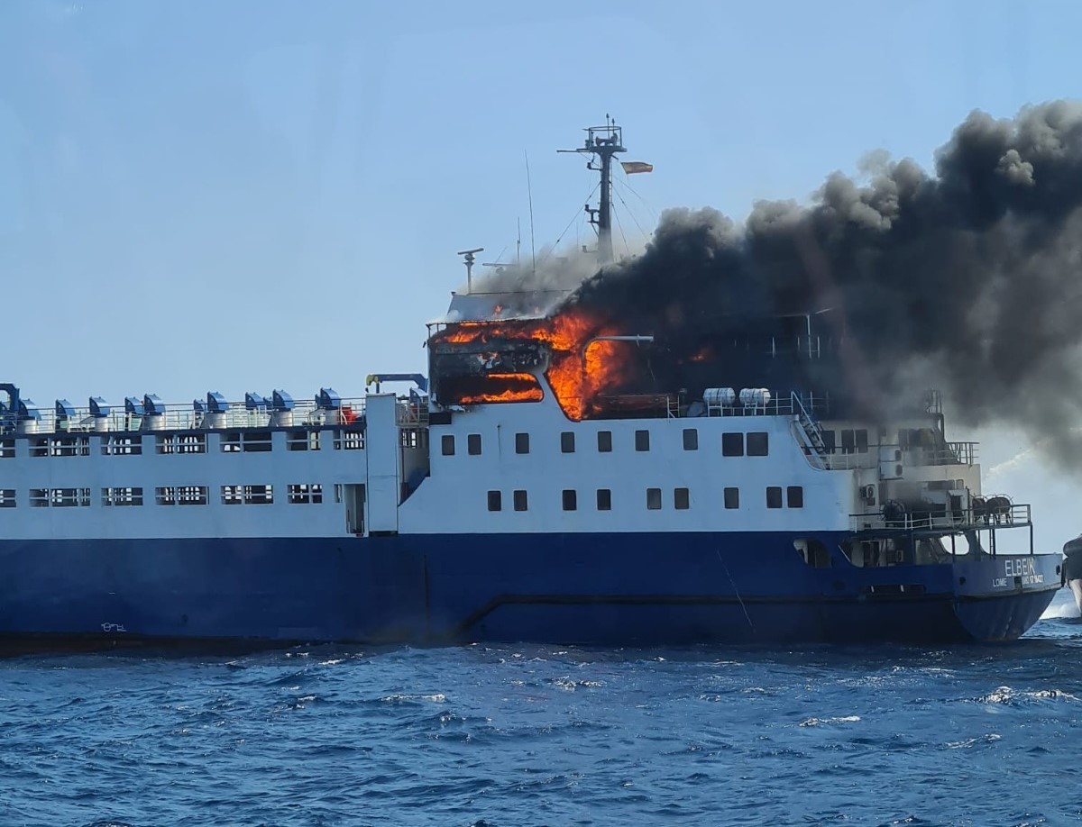 Imatge del vaixell afectat per l'incendi.