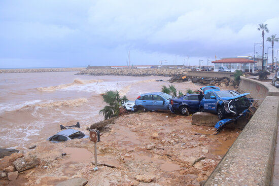 Cotxes destrossats a Alcanar