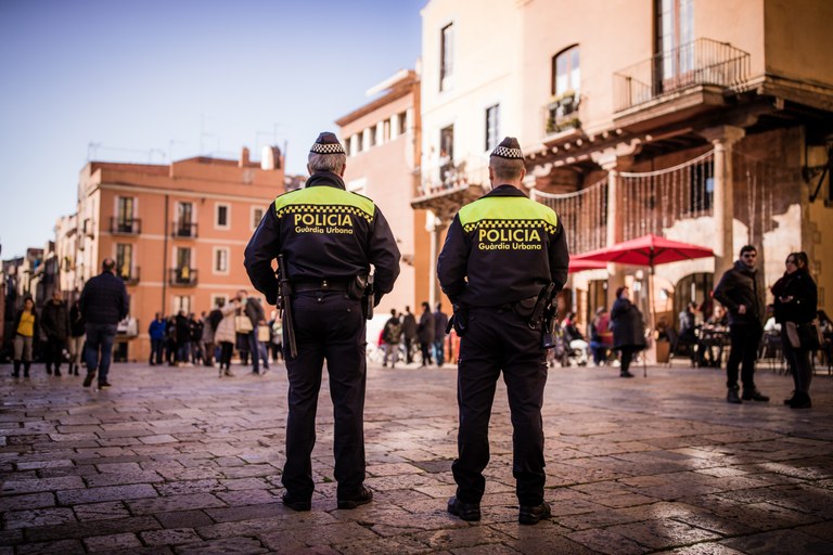 Urbana i Mossos intensifiquen la presència en els punts més sensibles de la festa.