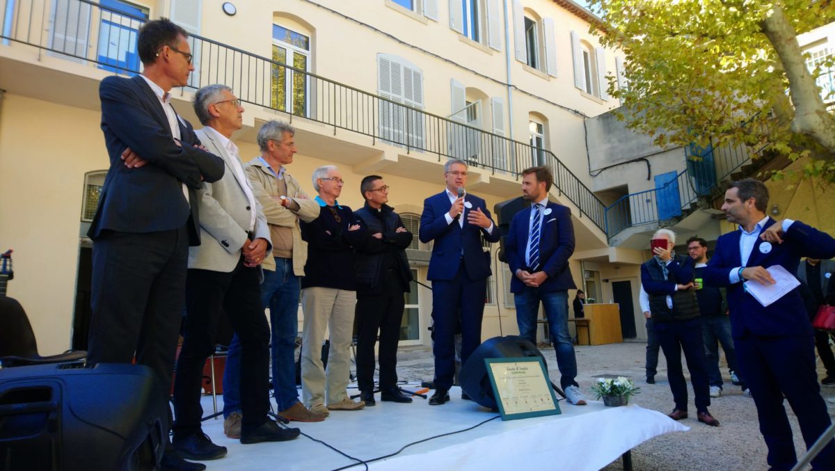 L’alcalde, Pau Ricomà, també ha renovat el Pacte d’Amistat amb les ciutats que van acollir fàbriques de la Chartreuse.