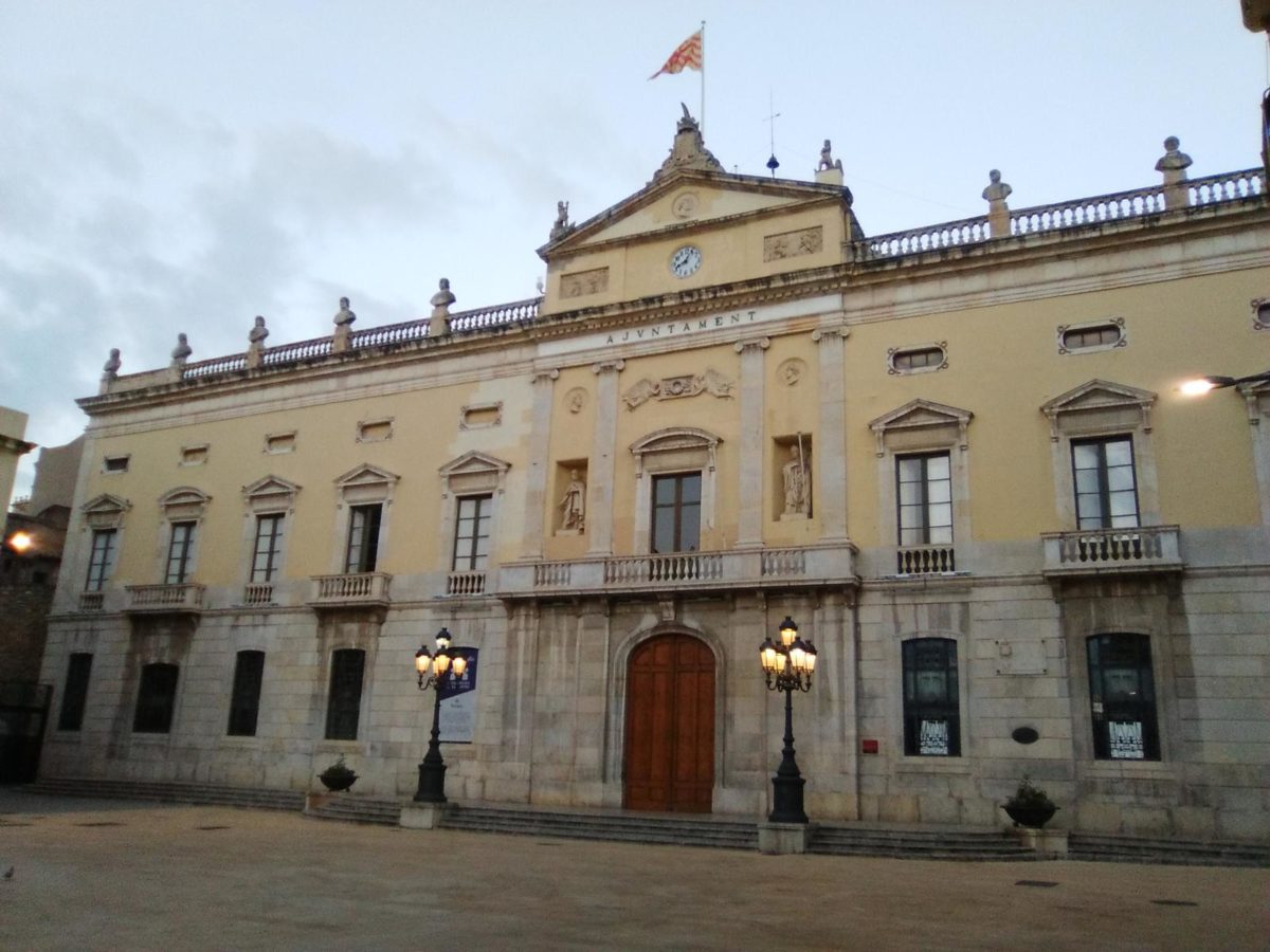 Façana de l'Ajuntament de Tarragona.