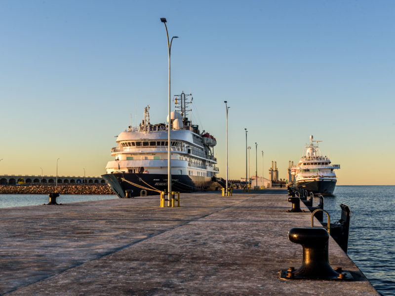 Els dos creuers que han arribat aquest dijous al nou Moll de Balears del Port de Tarragona.