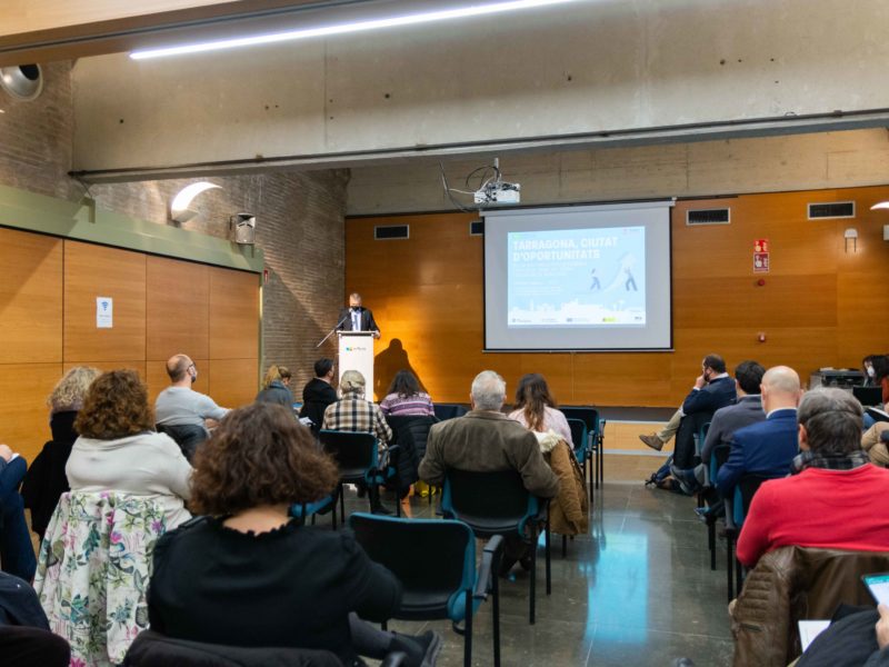 Reunió amb agents econòmics per fer balanç del Pla de Recuperació Socioeconòmica. Foto: Marc Colilla.