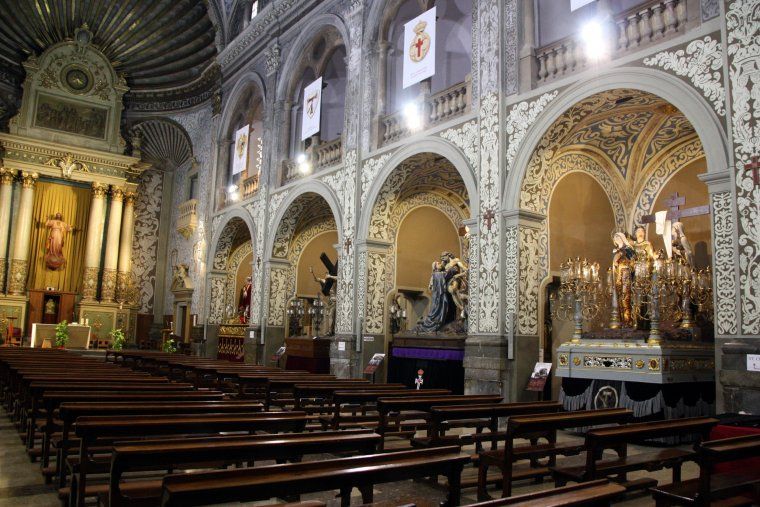 Interior de l'església de Sant Agustí, a la Rambla Vella de Tarragona.