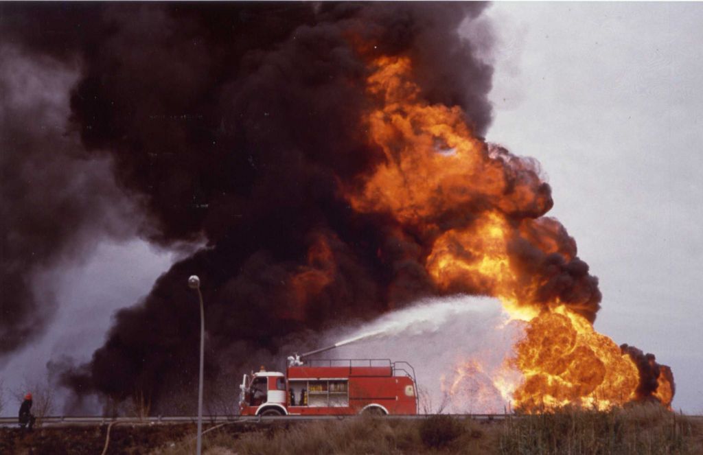 Imatge de l'atemptat al rack d'Enpetrol