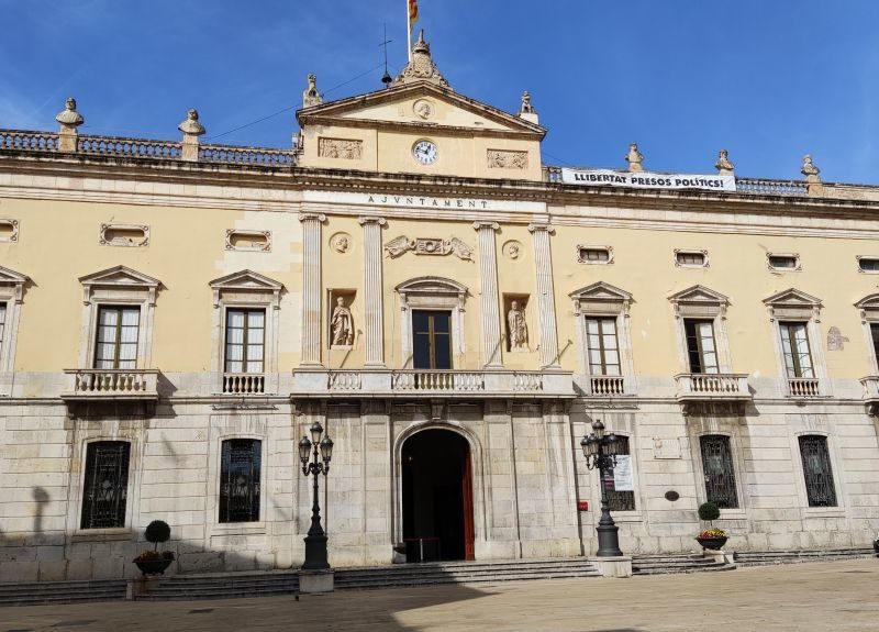 Façana de l'Ajuntament de Tarragona.