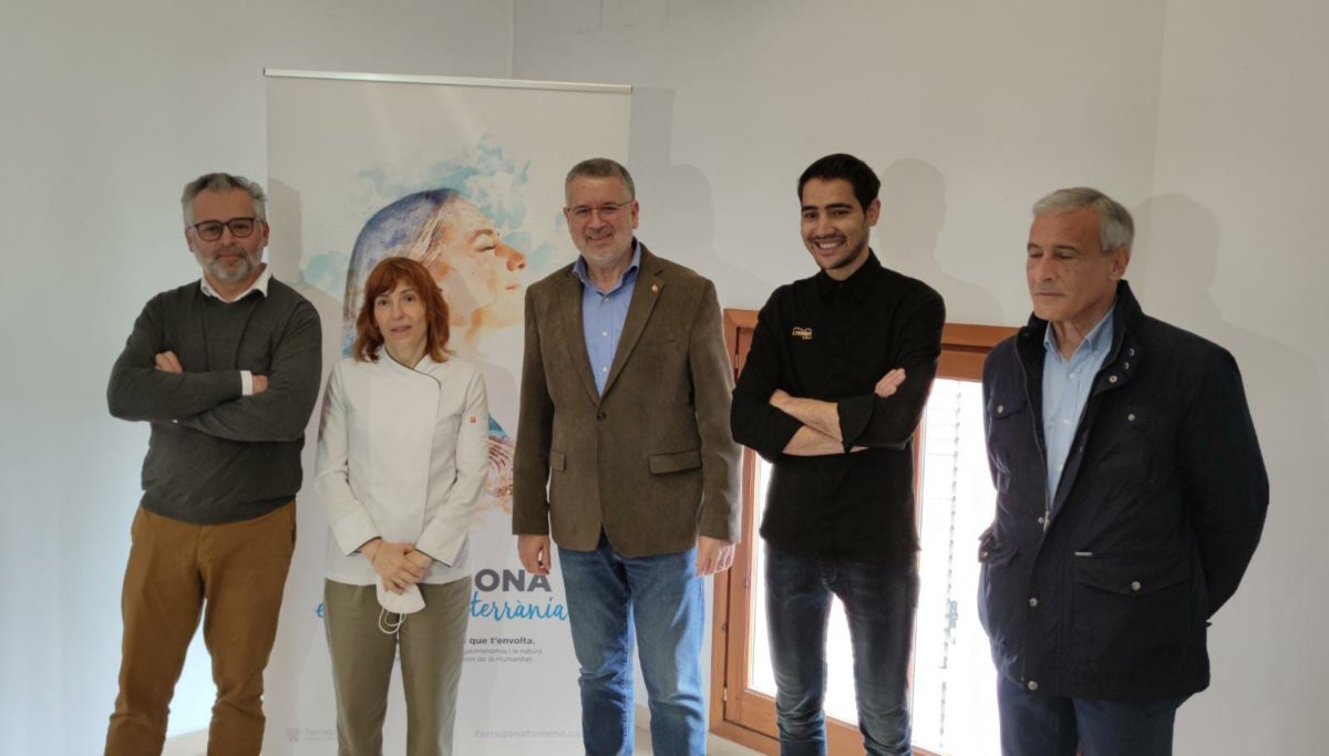 Quintín Quinsac i Ana Ruiz (AQ), Pau Ricomà (alcalde de Tarragona), Moha Quach (El Terrat) i Josep Bertran (Repsol)