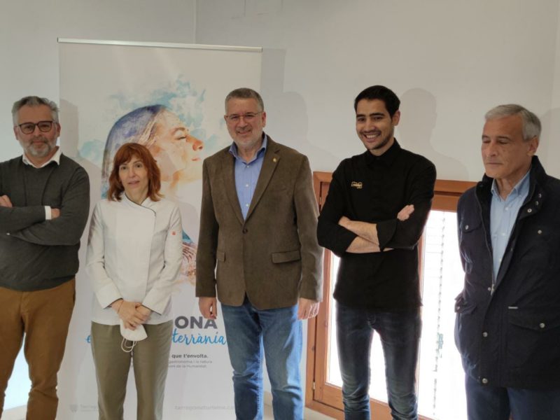 Quintín Quinsac i Ana Ruiz (AQ), Pau Ricomà (alcalde de Tarragona), Moha Quach (El Terrat) i Josep Bertran (Repsol)