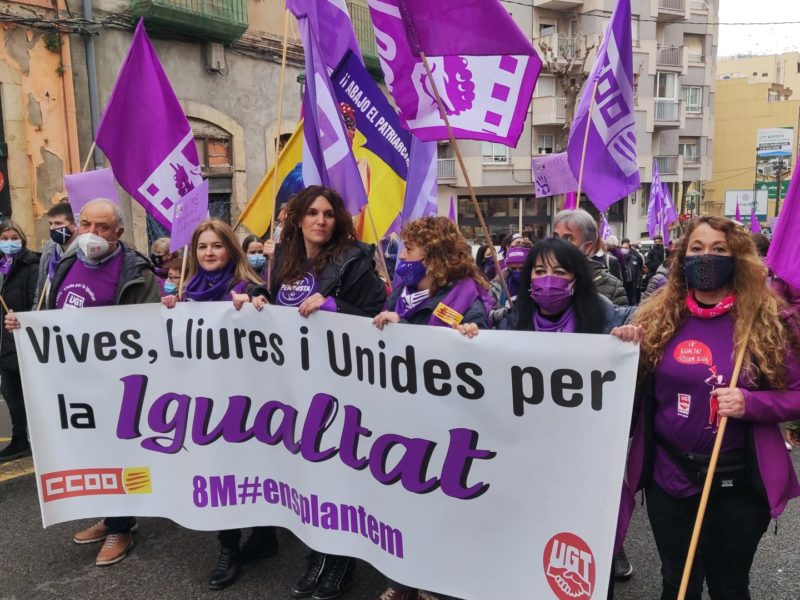 Manifestació dels sindicats pels carrers de Tarragona aquest 8M.