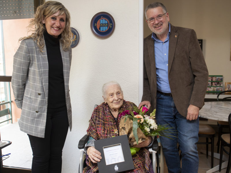 Homenatge a l’àvia centenària Carme Martí