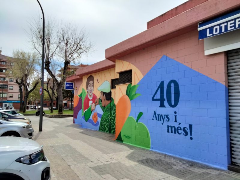 Mural a l'exterior del Mercat de Torreforta.