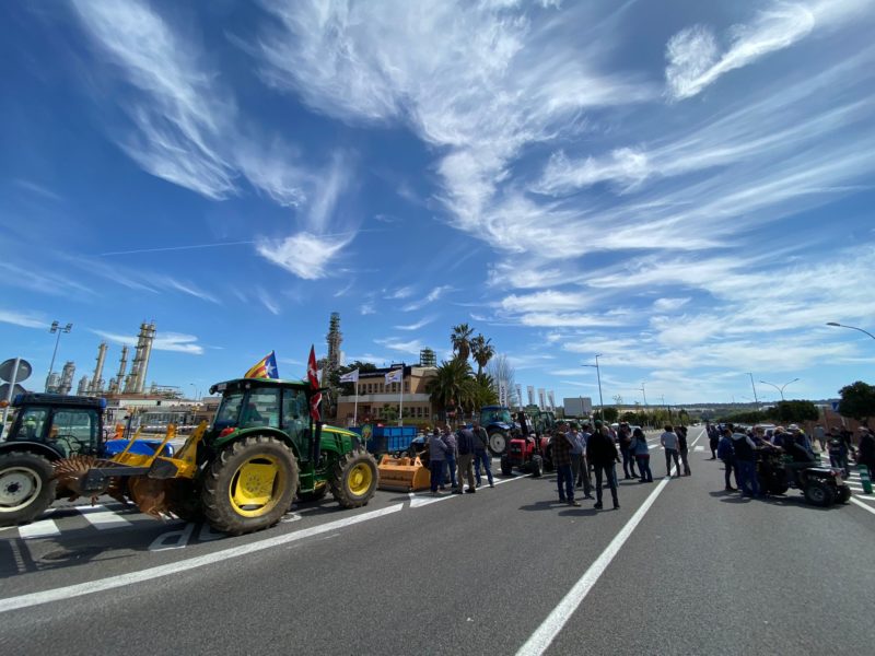 Tractorada a REPSOL