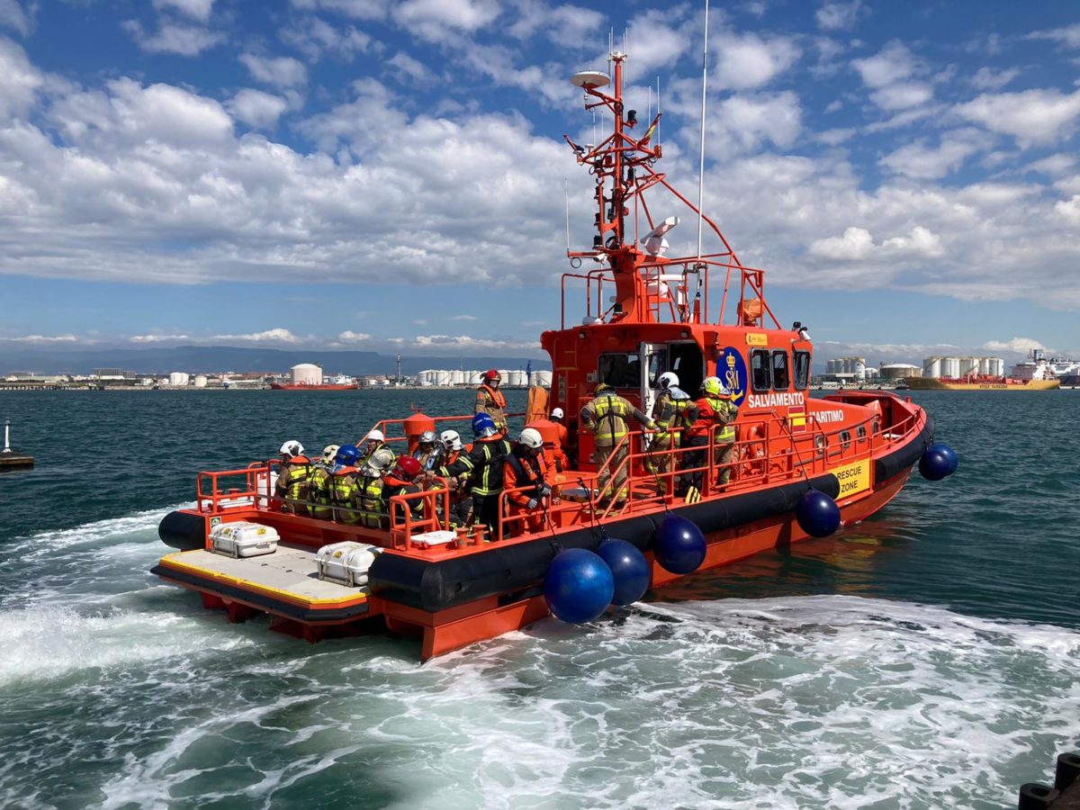 Formació dels Bombers al Port de Tarragona.