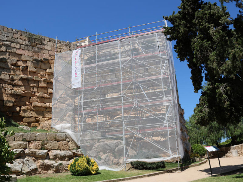 La torre de Minerva quan hi havia la bastida. Foto: ACN.