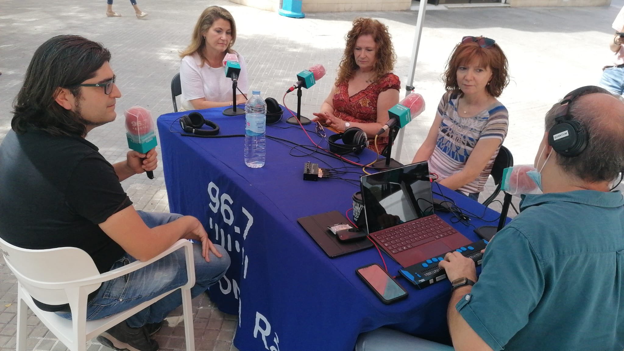 Dolors Cano, directora de l’escola Marcel·lí Domingo; Adriana Sánchez, directora de l’Escola Sant Pere i Sant Pau, Anna Carles, directora de l’Institut Sant Pere i Sant Pau i Amat Callen, responsable de la Xarxa de Centres Cívics de Tarragona