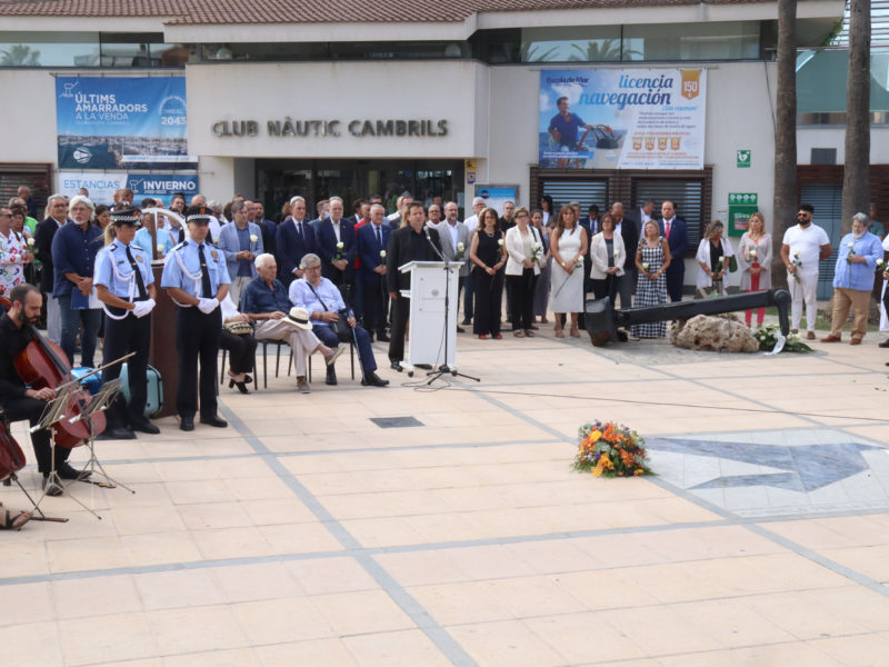 Homenatge a les víctimes del 18O a Cambrils