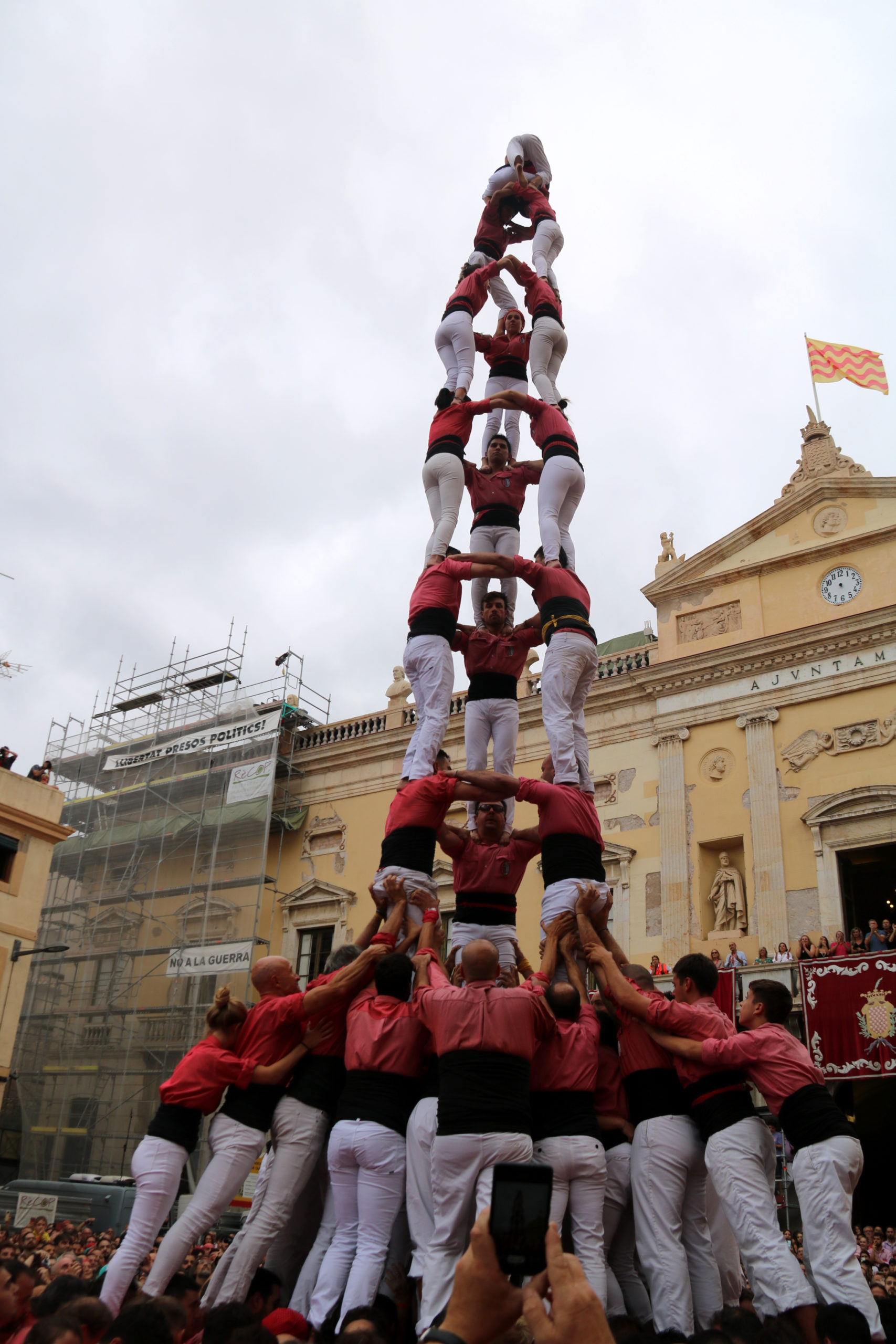 3d9f de la Colla Vella Xiqutes de Valls en la primera diada castellera de Santa Tecla  Data de publicació: diumenge 18 de setembre del 2022, 16:27  Localització: Tarragona  Autor: Anna Ferràs / Jordi Marsal