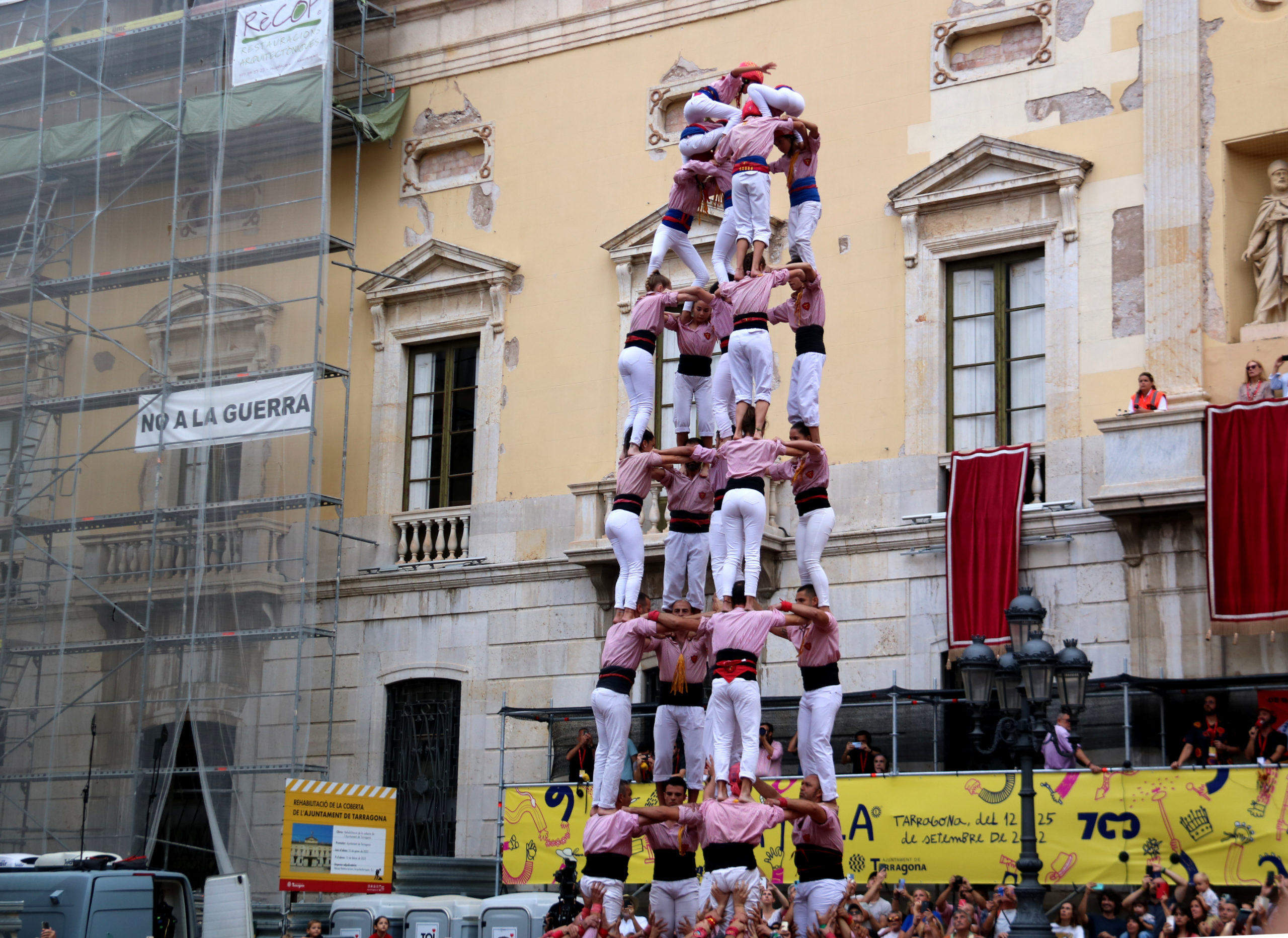 La Colla Xiquets de Tarragona descarrega un 5d8 en la primera ronda de la primera diada de Santa Tecla  Data de publicació: diumenge 18 de setembre del 2022, 16:27  Localització: Tarragona  Autor: Anna Ferràs / Jordi Marsal