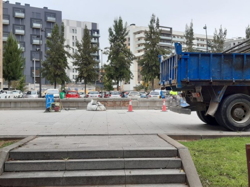 Obres a la plaça de la Farinera