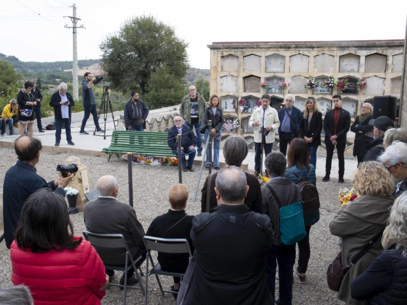 Presentació senyalització fosses comunes al cementiri. foto Tjerk van der Meulen 12.11.22