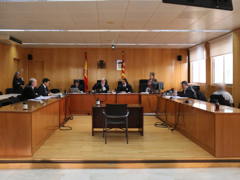 pla general sala audiència Tarragona judici