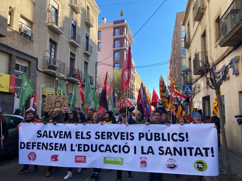 manifestació educació i sanitat