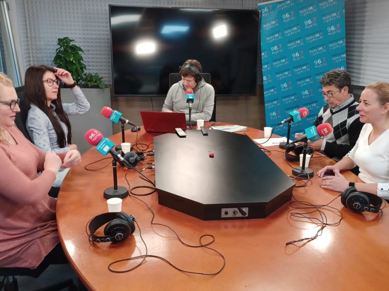 Sandra Ramos (PSC), Lorena de la Fuente (Cs), Xavier de Gispert, Manel Castaño i Cristina Guzmán (JuntsxTarragona)