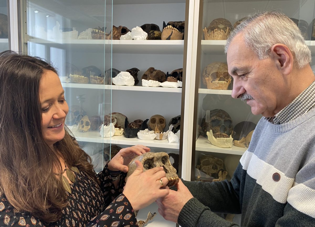 María Martinón i José María Bermúdez de Castro a l'edifici de l'Iphes