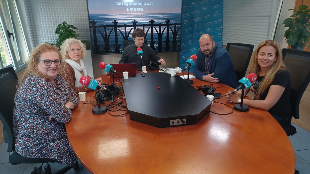 Sandra Ramos (PSC), Àngels Pérez (ECP), Xavier de Gispert, Xavi Puig (ERC) i Cristina Guzmán (Junts)