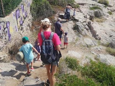 Nova cadena humana per preservar el litoral natural de Tarragona i contra la construcció d’un passeig marítim entre l’Arrabassada i la Savinosa