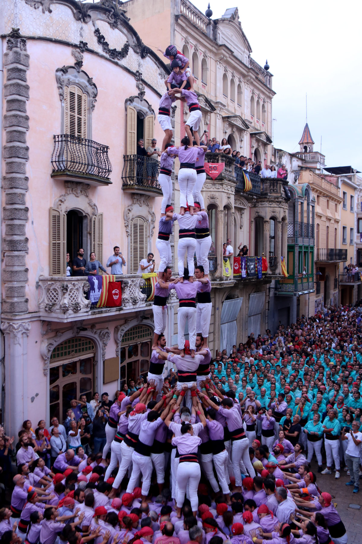 3d9 amb folre descarregat per la Colla Jove Xiquets de Tarragona a la primera ronda de la diada de la festa major de l'Arboç Data de publicació: diumenge 27 d’agost del 2023, 16:41 Localització: L'Arboç Autor: Jordi Marsal