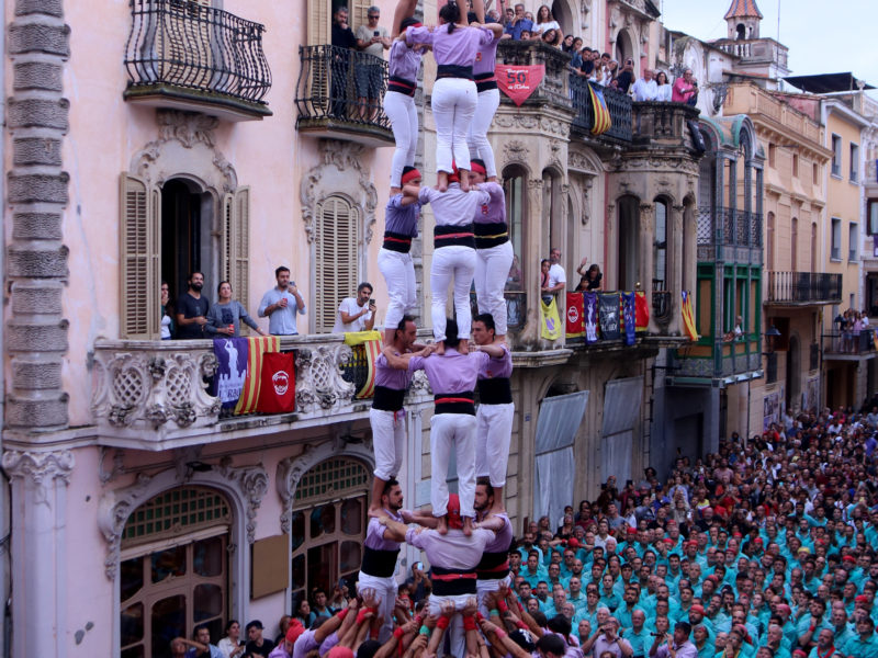 3d9 amb folre descarregat per la Colla Jove Xiquets de Tarragona a la primera ronda de la diada de la festa major de l'Arboç Data de publicació: diumenge 27 d’agost del 2023, 16:41 Localització: L'Arboç Autor: Jordi Marsal