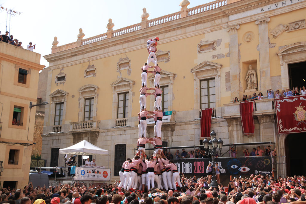 Aleta del 4 de 9 amb folre descarregat pels Xiquets de Tarragona  en la tercera ronda de la diada del primer diumenge de Santa Tecla de Tarragona

Data de publicació: diumenge 17 de setembre del 2023, 16:29

Localització: Tarragona

Autor: Neus Bertola / Ariadna Escoda