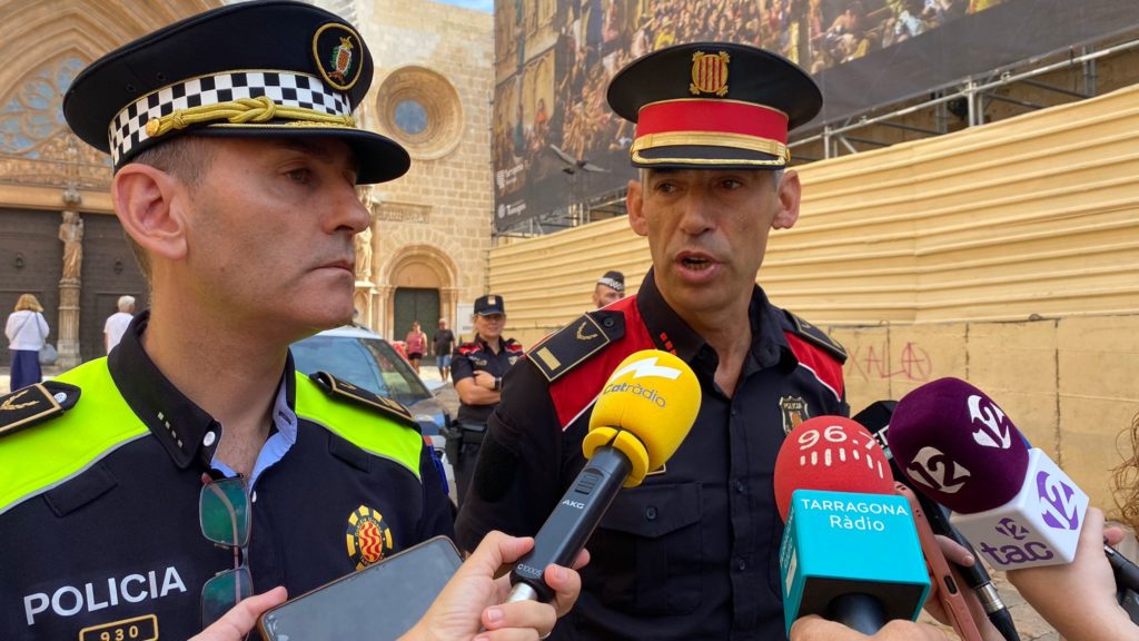 Intendent en cap de la Guàrdia Urbana, Manel Vazquez i l’inspector Ramon Franquès, cap de l'Àrea Bàsica Policial del Tarragonès de Mossos d’Esquadra