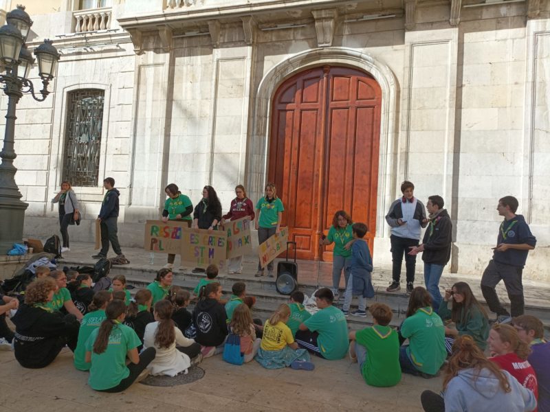 Esplai Grapadora. Protesta