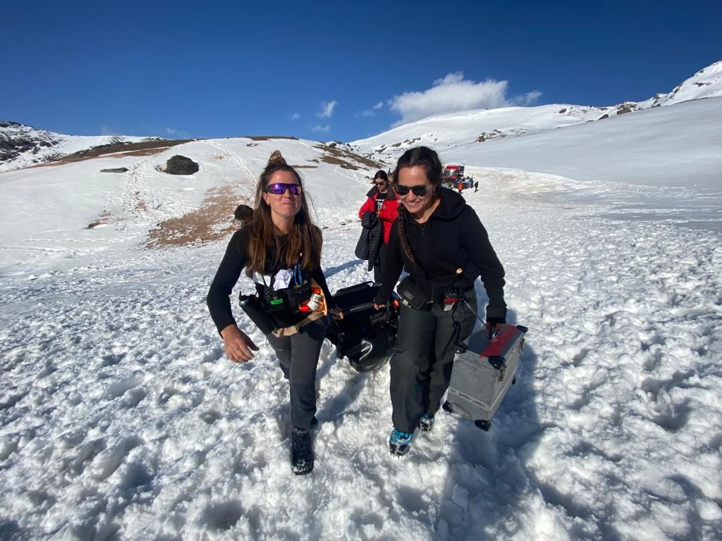 Sandra Pascual en ple rodatge de 'La sociedad de la nieve'. Autor: Manuel Branáa