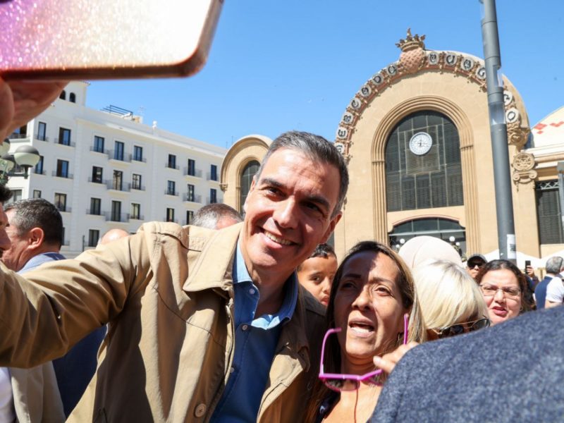 Pedro Sánchez fa campanya a Tarragona pel 12M