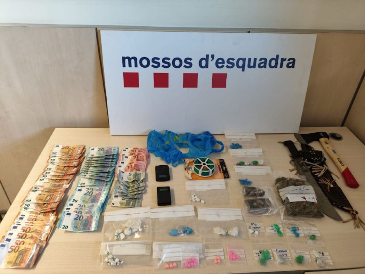 Set detinguts en el desmantellament de dos punts de venda de droga a un pis de Reus