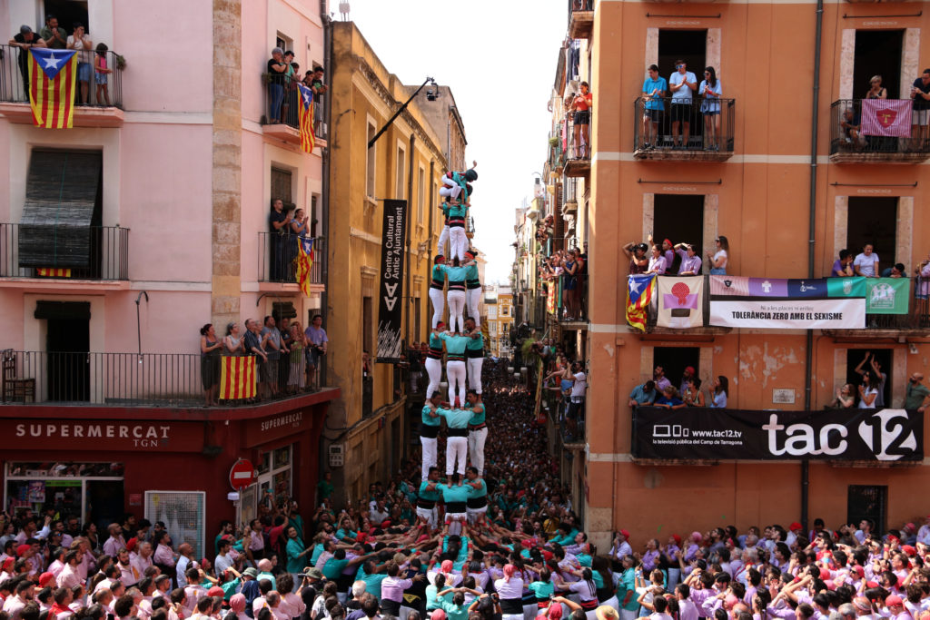 La Colla Castellera de Sant Pere i Sant Pau ha descarregat un 3 de 8 en la primera ronda de la diada castellera de Sant Magí de Tarragona

Data de publicació: dilluns 19 d’agost del 2024, 12:27

Localització: Tarragona

Autor: Ariadna Escoda