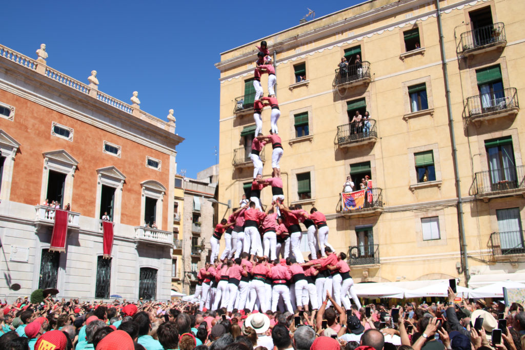 Aleta del 2 de 9 amb folre i manilles carregat per la Colla Vella Xiquets de Valls a la segona ronda de la diada castellera del primer diumenge de festes de Santa Tecla a Tarragona Data de publicació: diumenge 15 de setembre del 2024, 17:02 Localització: Tarragona Autor: Mar Rovira / Ariadna Escoda