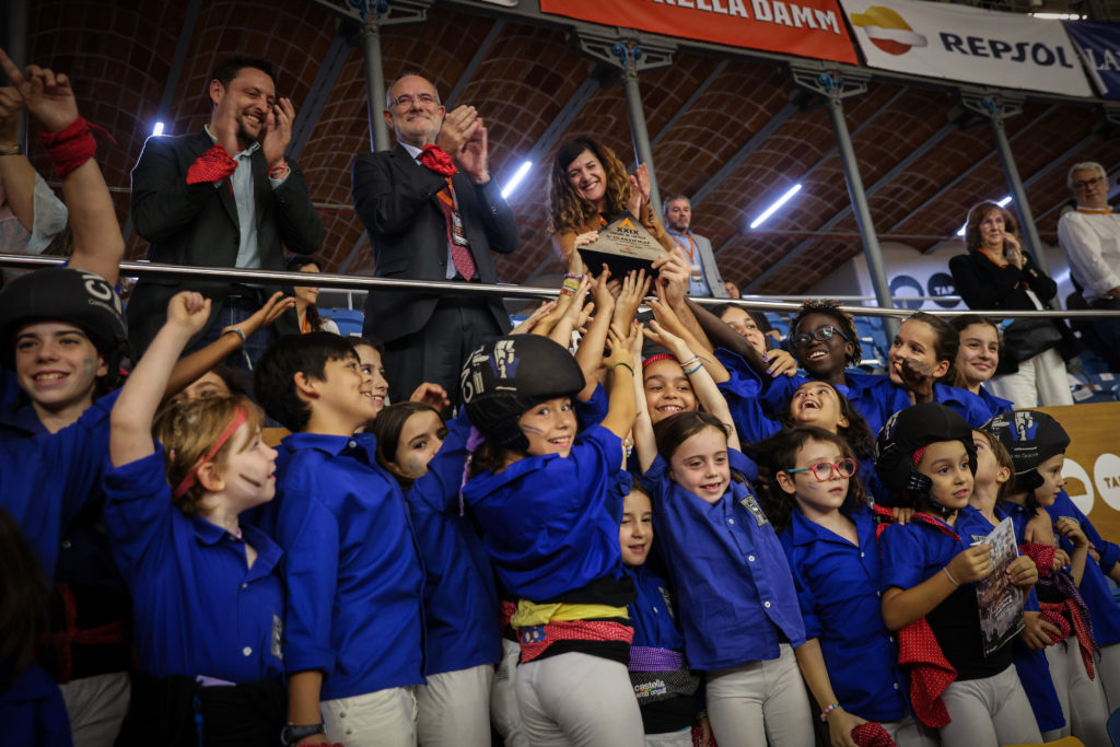 Els Castellers de la Vila de Gràcia recullen el tercer premi de la jornada de dissabte del Concurs de Castells

Data de publicació: dissabte 05 d’octubre del 2024, 22:07

Localització: Tarragona

Autor: Jordi Borràs